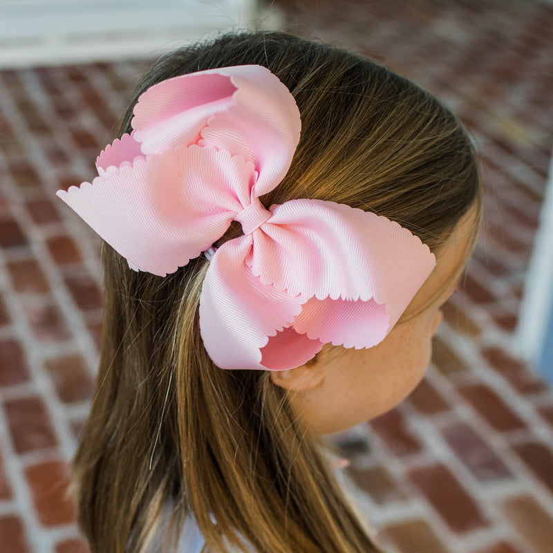 Scallop Girls Bow - Light Pink